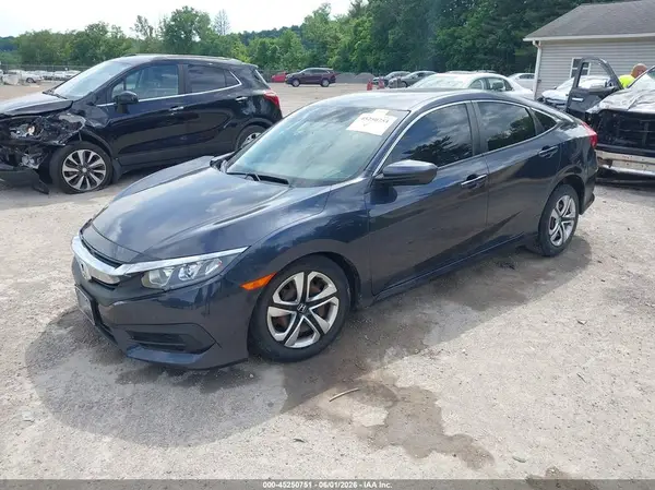 2HGFC2F5XJH579819 2018 HONDA CIVIC - Image 2
