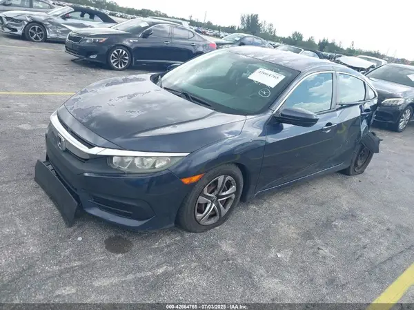 2HGFC2F5XJH597933 2018 HONDA CIVIC - Image 2