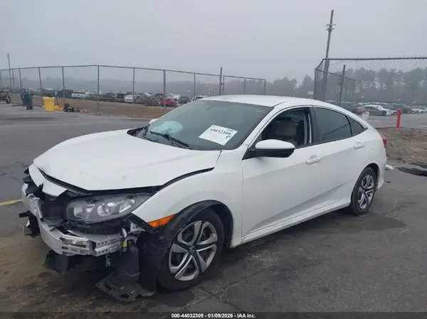 2HGFC2F5XJH603827 2018 HONDA CIVIC - Image 2
