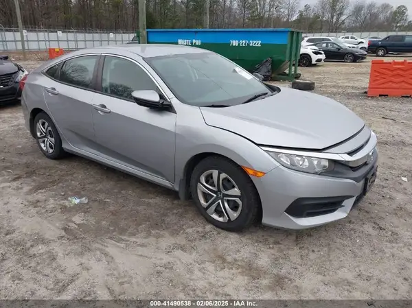 2HGFC2F5XJH605612 2018 HONDA CIVIC - Image 1