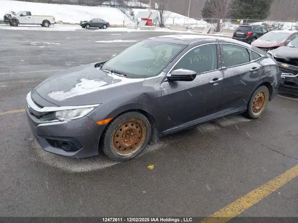 2HGFC2F60JH013788 2018 HONDA CIVIC - Image 2