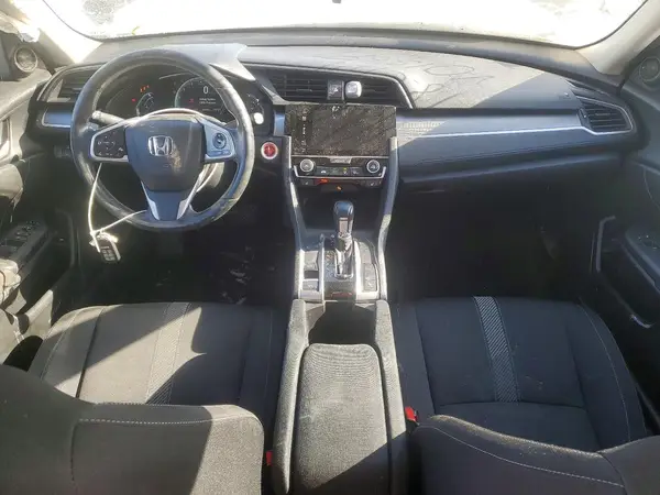 2HGFC2F60JH015671 2018 HONDA CIVIC - Image 8
