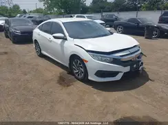 2HGFC2F60JH015797 2018 HONDA CIVIC
