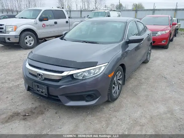 2HGFC2F60JH022197 2018 HONDA CIVIC - Image 2