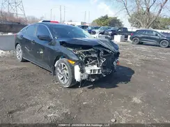 2HGFC2F60JH027822 2018 HONDA CIVIC