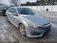 2HGFC2F60JH028517 2018 HONDA CIVIC
