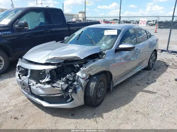 2HGFC2F60KH500717 2019 HONDA CIVIC - Image 2