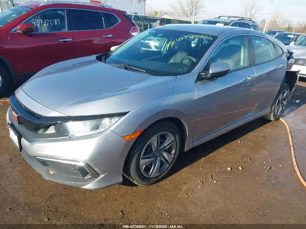 2HGFC2F60KH518585 2019 HONDA CIVIC - Image 2