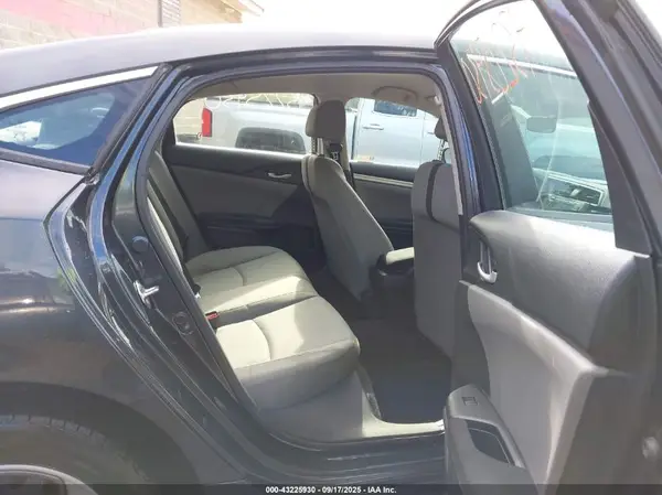 2HGFC2F60KH520580 2019 HONDA CIVIC - Image 8