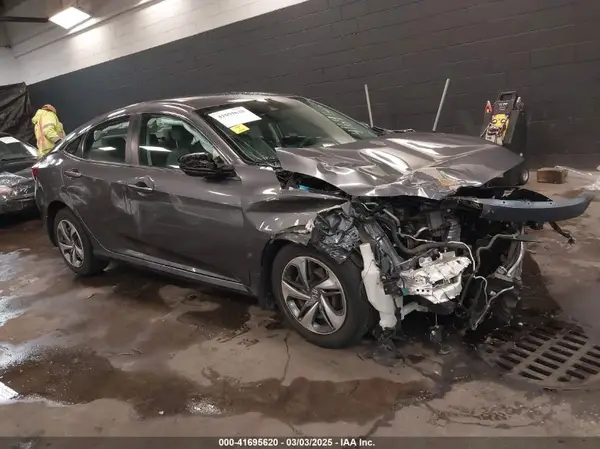 2HGFC2F60KH556785 2019 HONDA CIVIC - Image 1