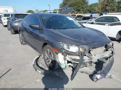2HGFC2F60KH570976 2019 HONDA CIVIC