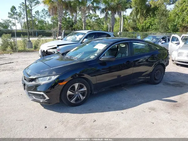 2HGFC2F60KH582660 2019 HONDA CIVIC - Image 2