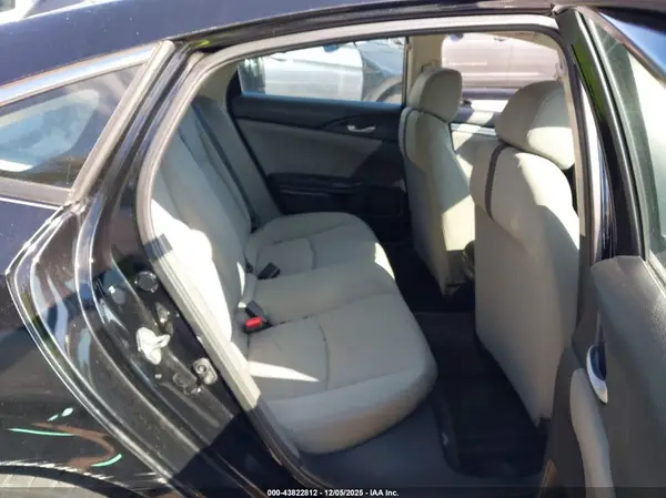 2HGFC2F60KH582660 2019 HONDA CIVIC - Image 8