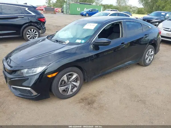 2HGFC2F60KH588765 2019 HONDA CIVIC - Image 2