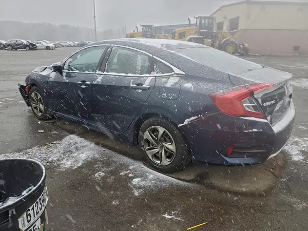 2HGFC2F60KH592881 2019 HONDA CIVIC - Image 2