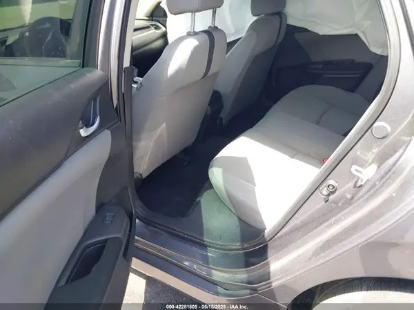 2HGFC2F60KH596686 2019 HONDA CIVIC - Image 8