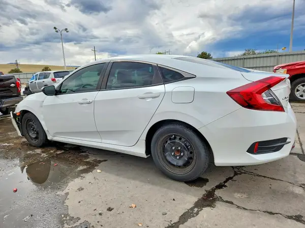 2HGFC2F60LH565472 2020 HONDA CIVIC - Image 2