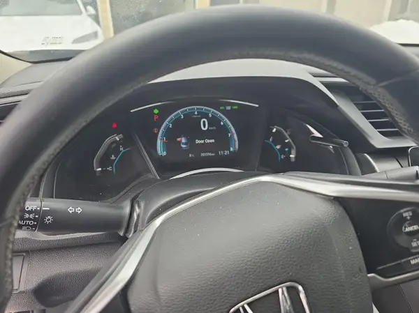 2HGFC2F61JH025674 2018 HONDA CIVIC - Image 8