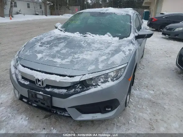 2HGFC2F61JH030468 2018 HONDA CIVIC - Image 2
