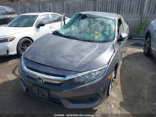 2HGFC2F61JH035296 2018 HONDA CIVIC - Image 2