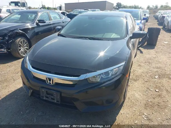 2HGFC2F61JH037808 2018 HONDA CIVIC - Image 2