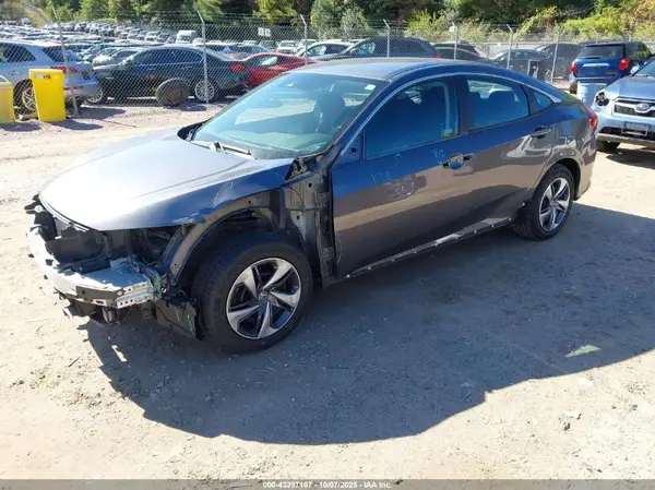 2HGFC2F61KH561476 2019 HONDA CIVIC - Image 2