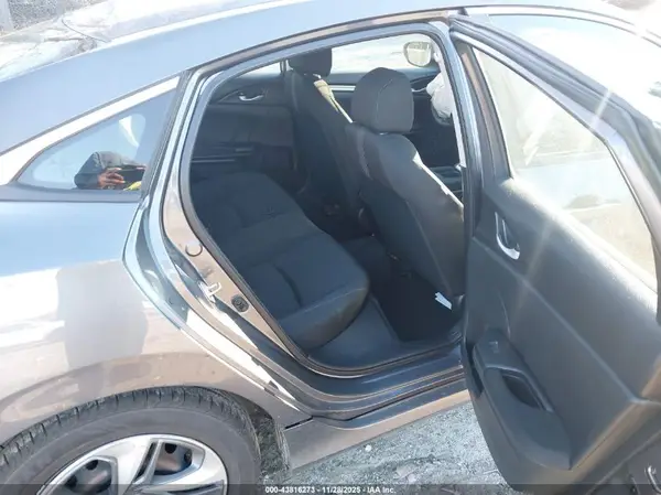2HGFC2F61KH574051 2019 HONDA CIVIC - Image 8