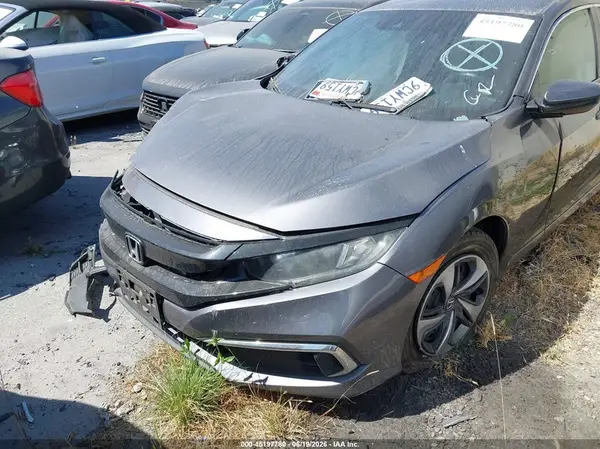 2HGFC2F61KH584546 2019 HONDA CIVIC - Image 2