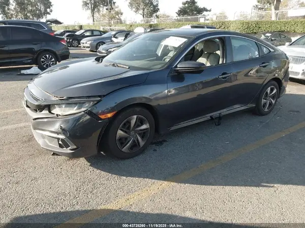 2HGFC2F61KH599337 2019 HONDA CIVIC - Image 2