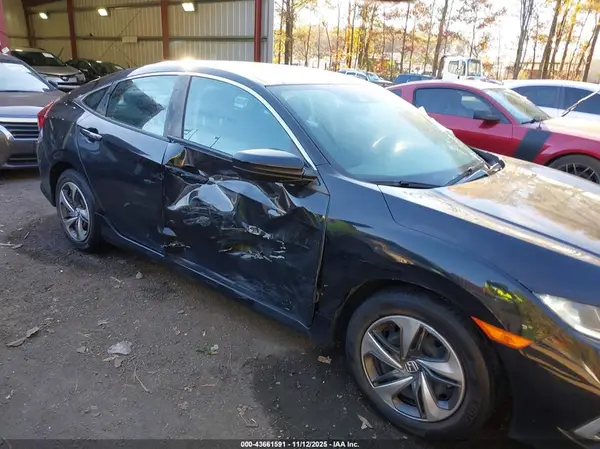 2020 HONDA CIVIC auction photo 6