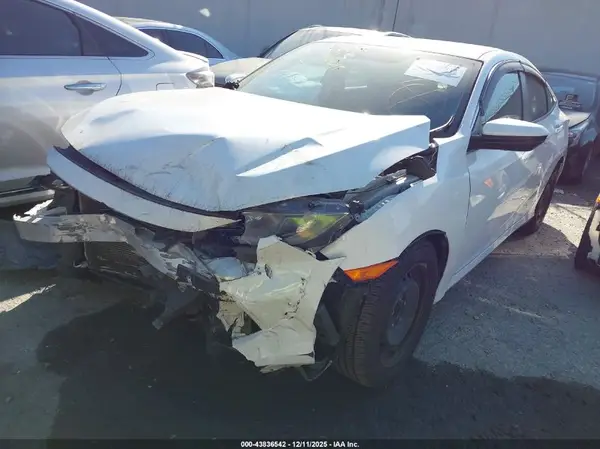 2HGFC2F61LH593085 2020 HONDA CIVIC - Image 2