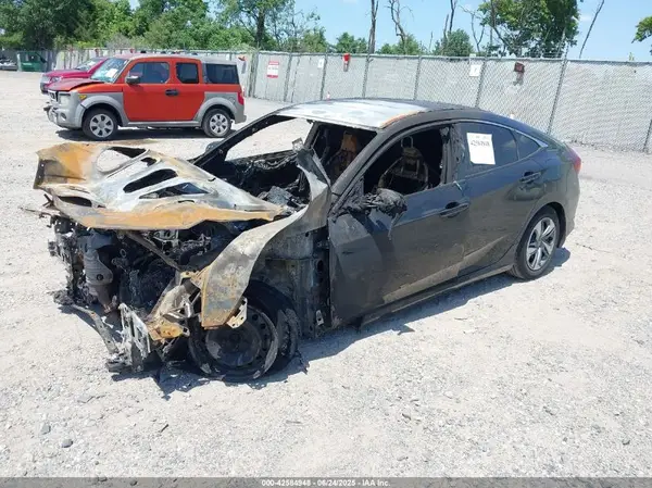 2HGFC2F62KH501352 2019 HONDA CIVIC - Image 2