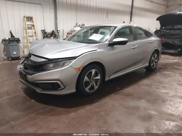 2HGFC2F62KH519267 2019 HONDA CIVIC - Image 2