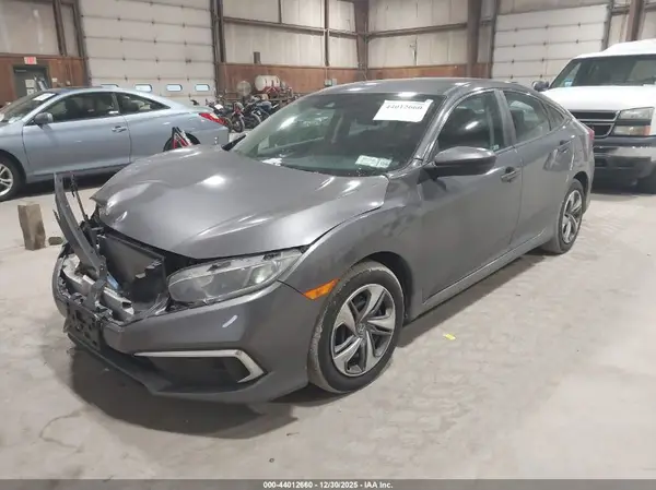 2HGFC2F62KH567867 2019 HONDA CIVIC - Image 2