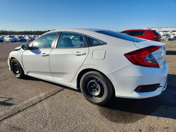 2HGFC2F62KH584488 2019 HONDA CIVIC - Image 2