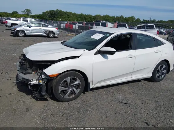 2HGFC2F62KH584507 2019 HONDA CIVIC - Image 2