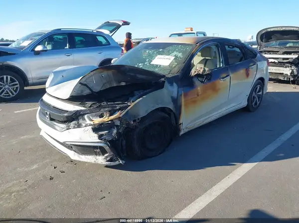 2HGFC2F62KH597788 2019 HONDA CIVIC - Image 2