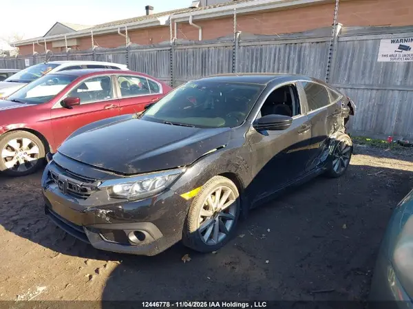 2HGFC2F63JH014398 2018 HONDA CIVIC - Image 2