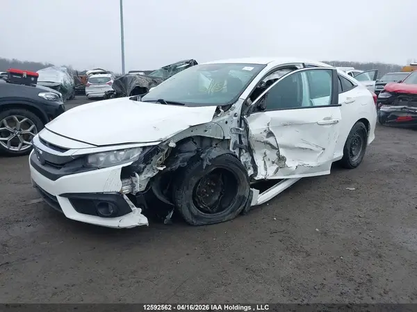 2HGFC2F63JH014529 2018 HONDA CIVIC - Image 2
