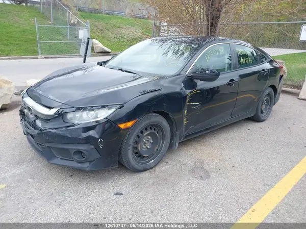 2HGFC2F63JH015275 2018 HONDA CIVIC - Image 2