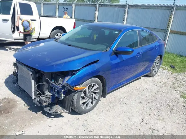 2HGFC2F63JH019696 2018 HONDA CIVIC - Image 2
