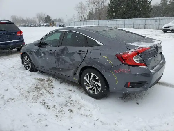 2HGFC2F63JH019777 2018 HONDA CIVIC - Image 2
