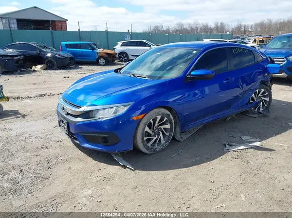 2HGFC2F63JH030617 2018 HONDA CIVIC - Image 2