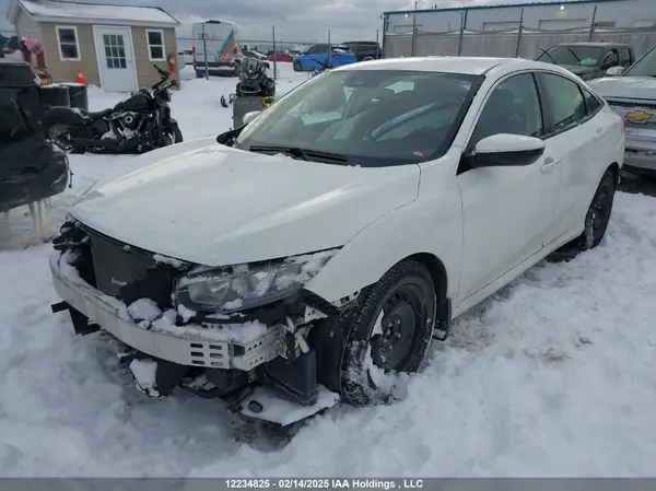 2HGFC2F63JH031069 2018 HONDA CIVIC - Image 2