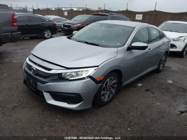 2HGFC2F63JH034490 2018 HONDA CIVIC - Image 2