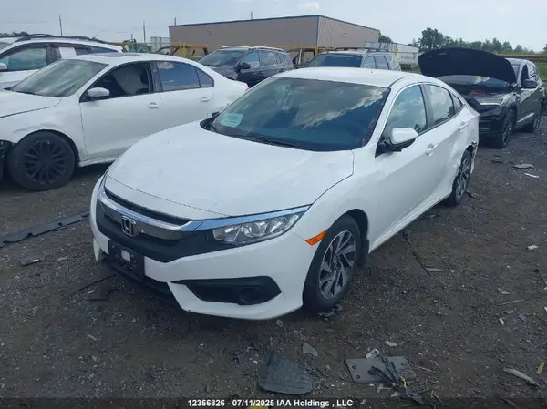 2HGFC2F63JH038300 2018 HONDA CIVIC - Image 2