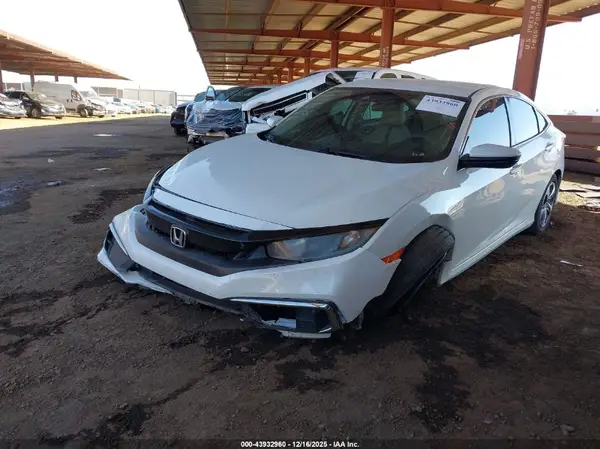 2HGFC2F63KH517334 2019 HONDA CIVIC - Image 2