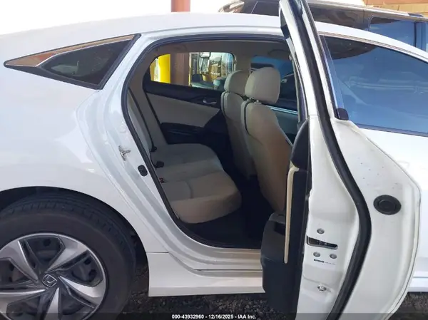 2HGFC2F63KH517334 2019 HONDA CIVIC - Image 8