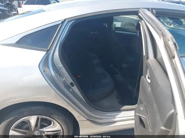 2HGFC2F63KH582104 2019 HONDA CIVIC - Image 8