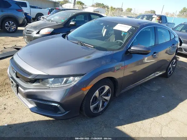 2HGFC2F63KH588422 2019 HONDA CIVIC - Image 2
